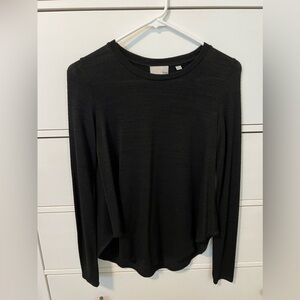 Aritzia long sleeve shirt